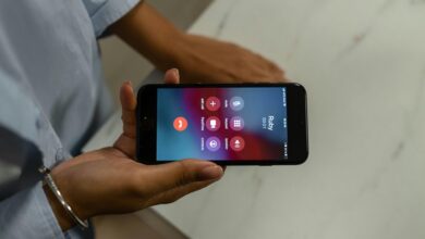 contact discovery hub trusted caller